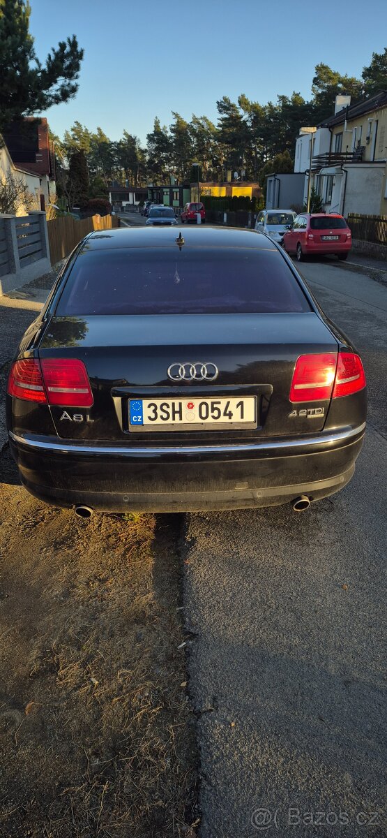 Audi A8 4.2, nafta - 4