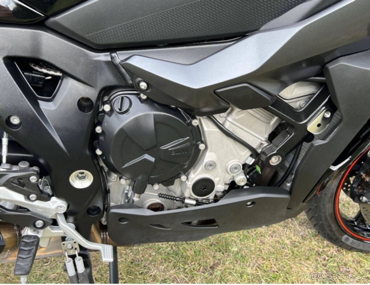 Prodám BMW S 1000 XR - 4