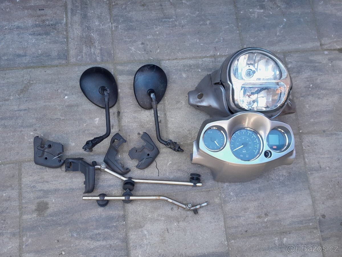 Aprilia Scarabeo 400i/ 250i 2009, rozprodám po dílech - 4