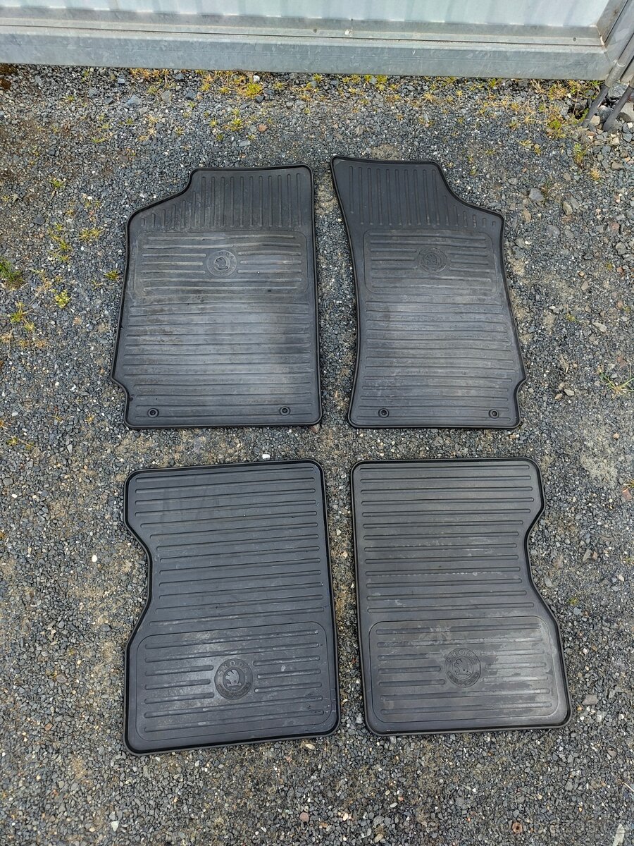 Sedačky, tapeci, koberečky Felicia - 4