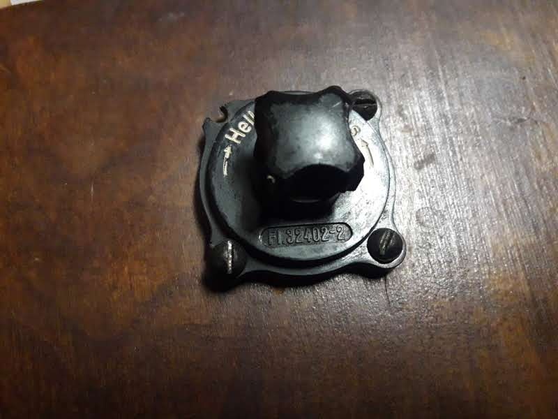 Starožitné rádio s německým přepínačem Lufrwafe - 4