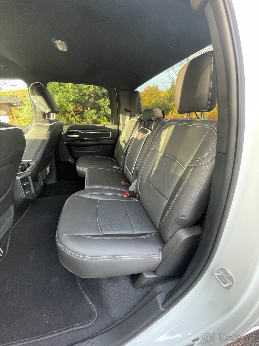 Dodge Ram 2500 HD - 4