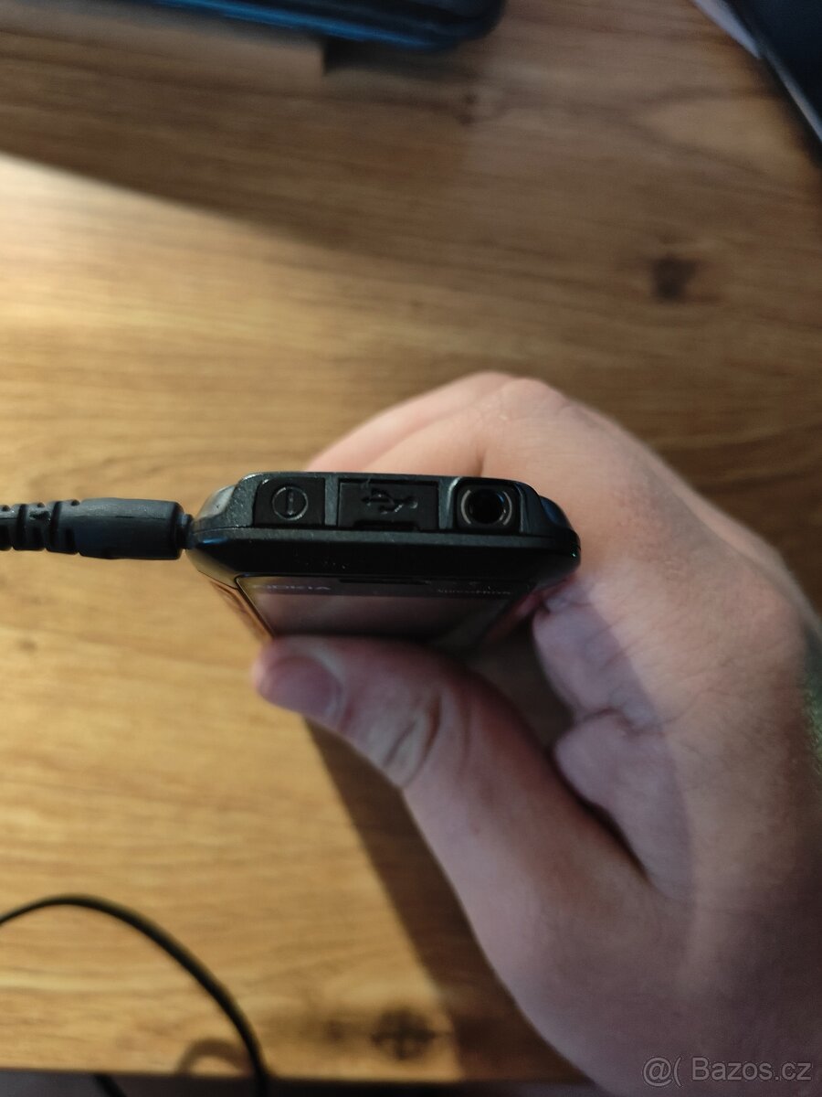 Nokia 5310 expressmusic s nabíječkou - 4