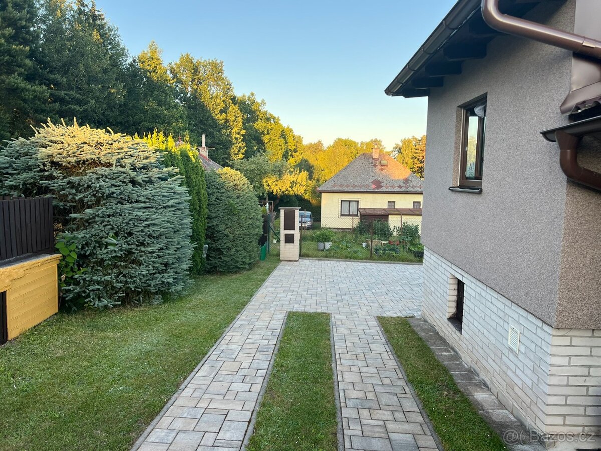 Krásná zděná chata u rybníka Brodský - 4