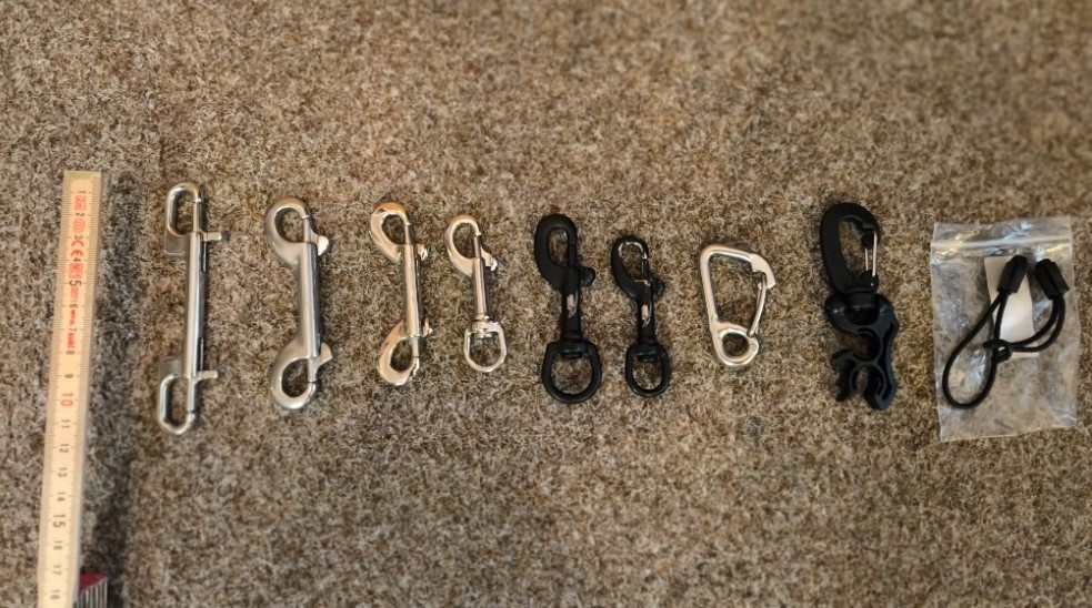 Potápění - Potapěčské věci karabiny a další doplňky - 4