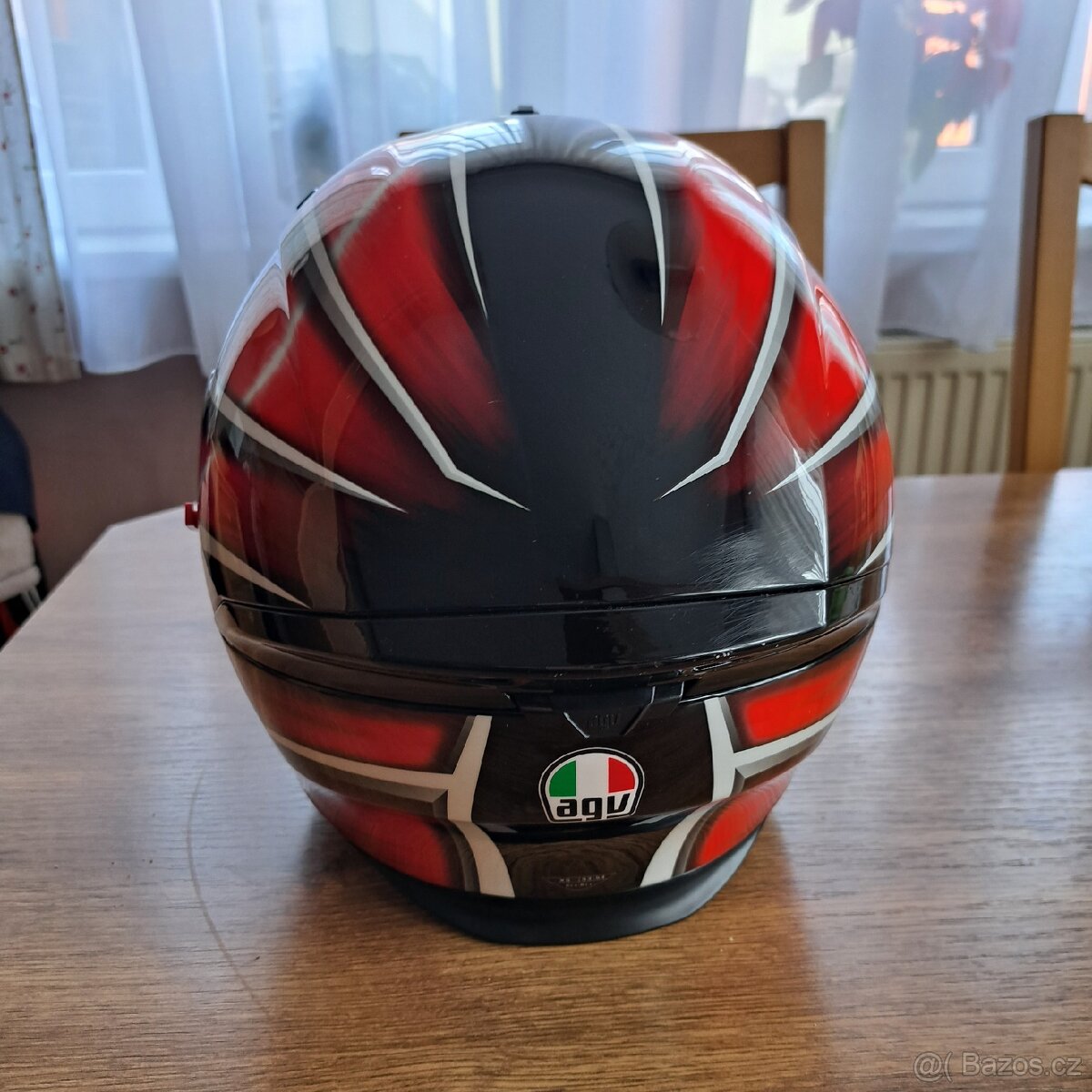Helma na motorku AGV - 4