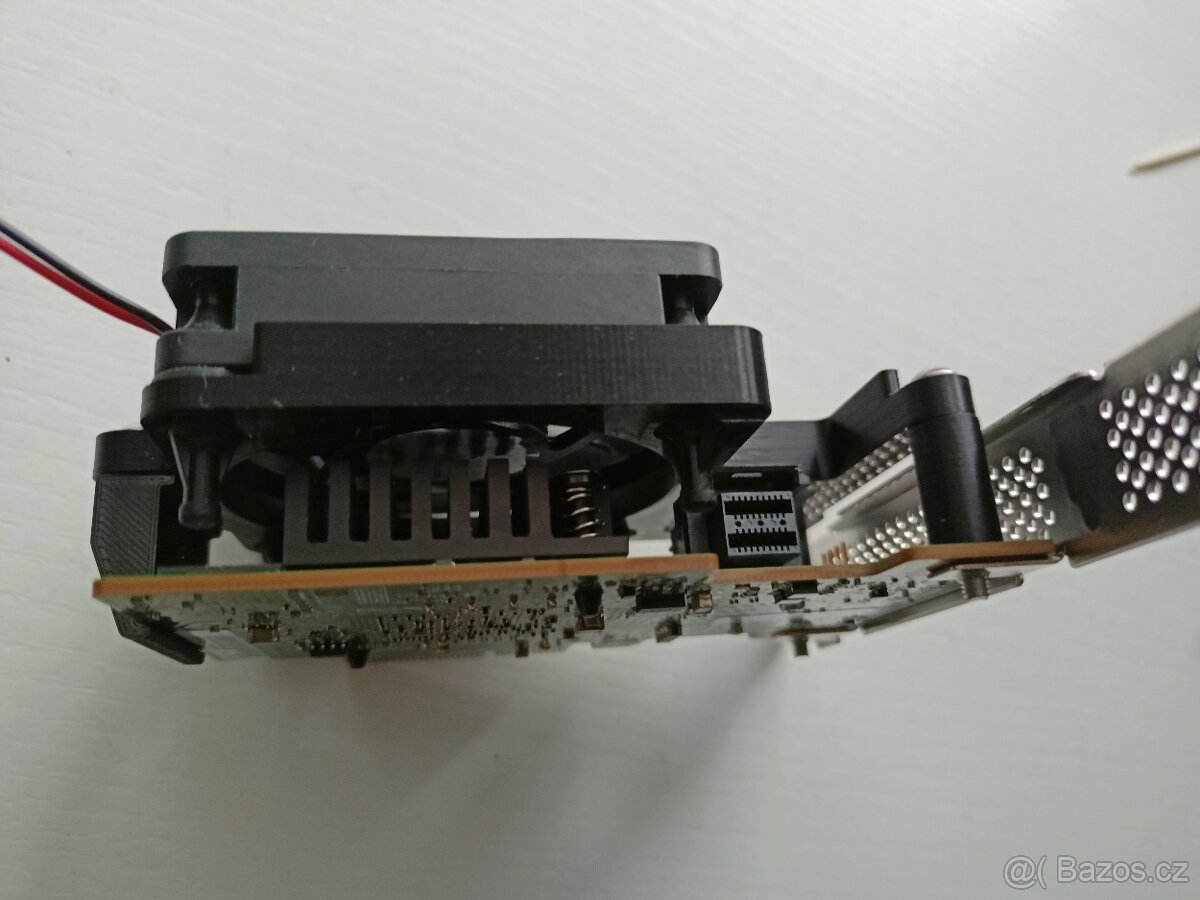 SAS/SATA řadič 12Gb/s - 4