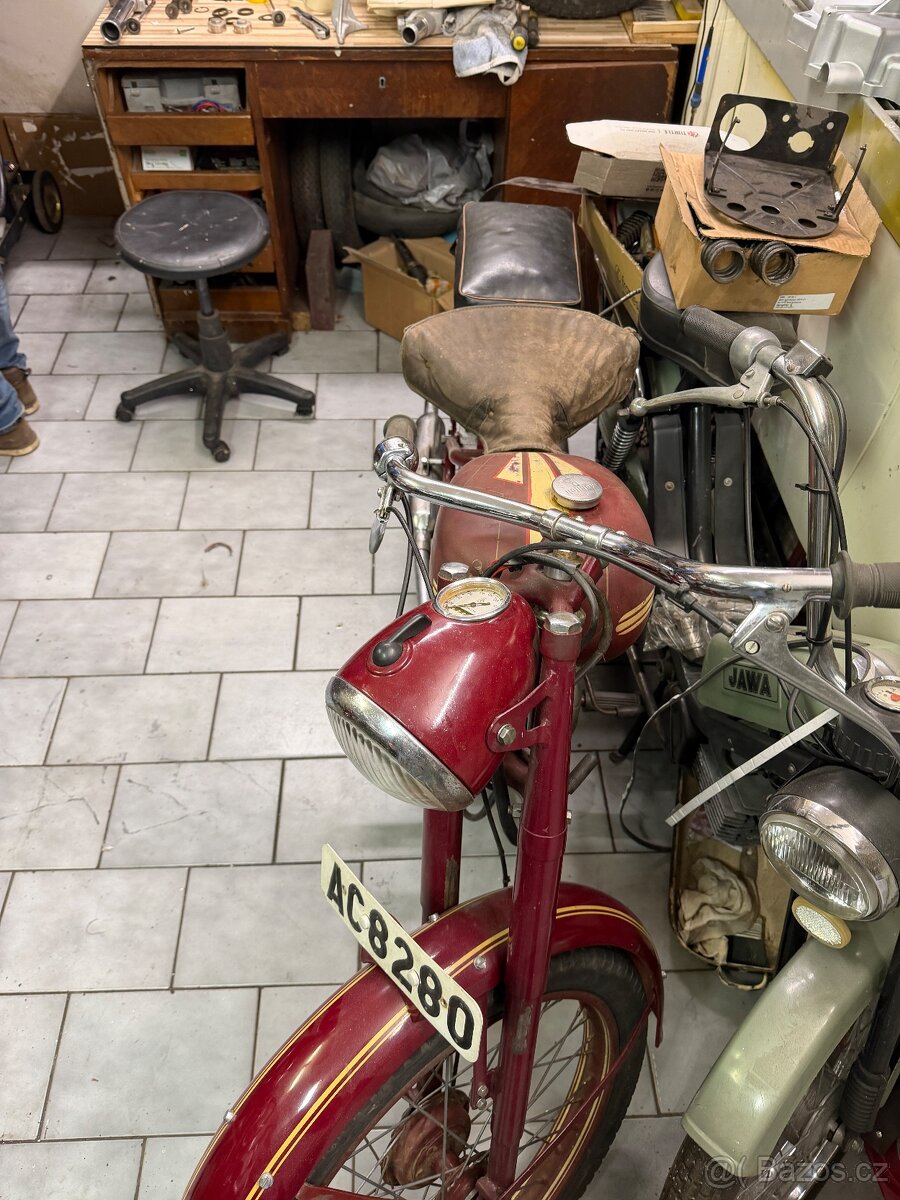 Monark 150 - 4