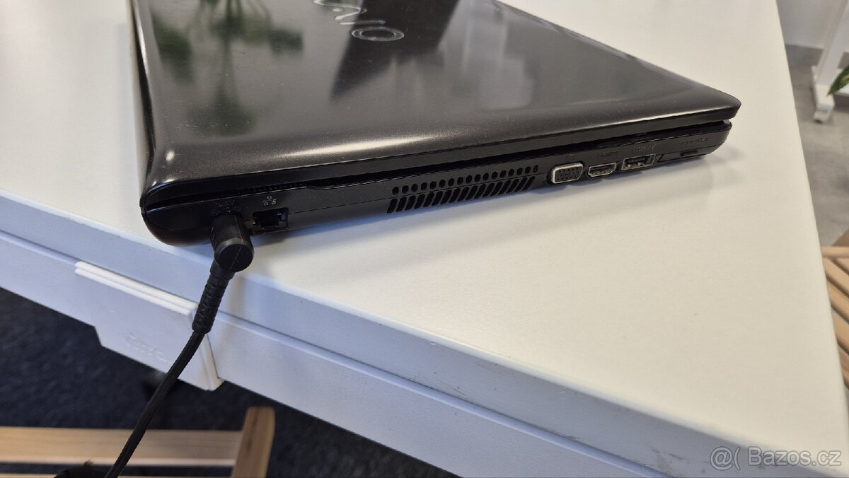 Notebook Sony Vaio 17" - 4