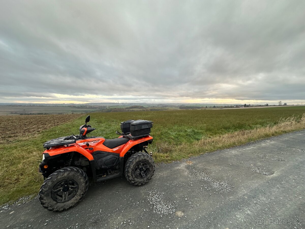 CFMOTO gladiator x520