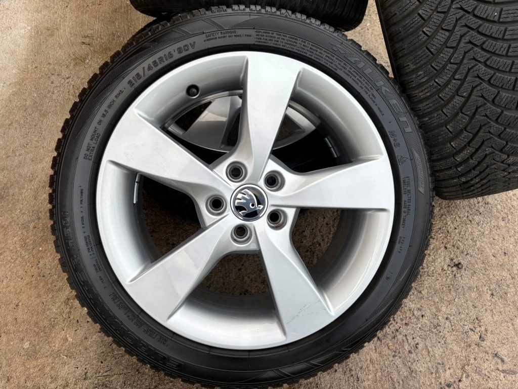 Prodám zimní sadu alu kol 16" na Škoda Rapid / Fabia III - 4