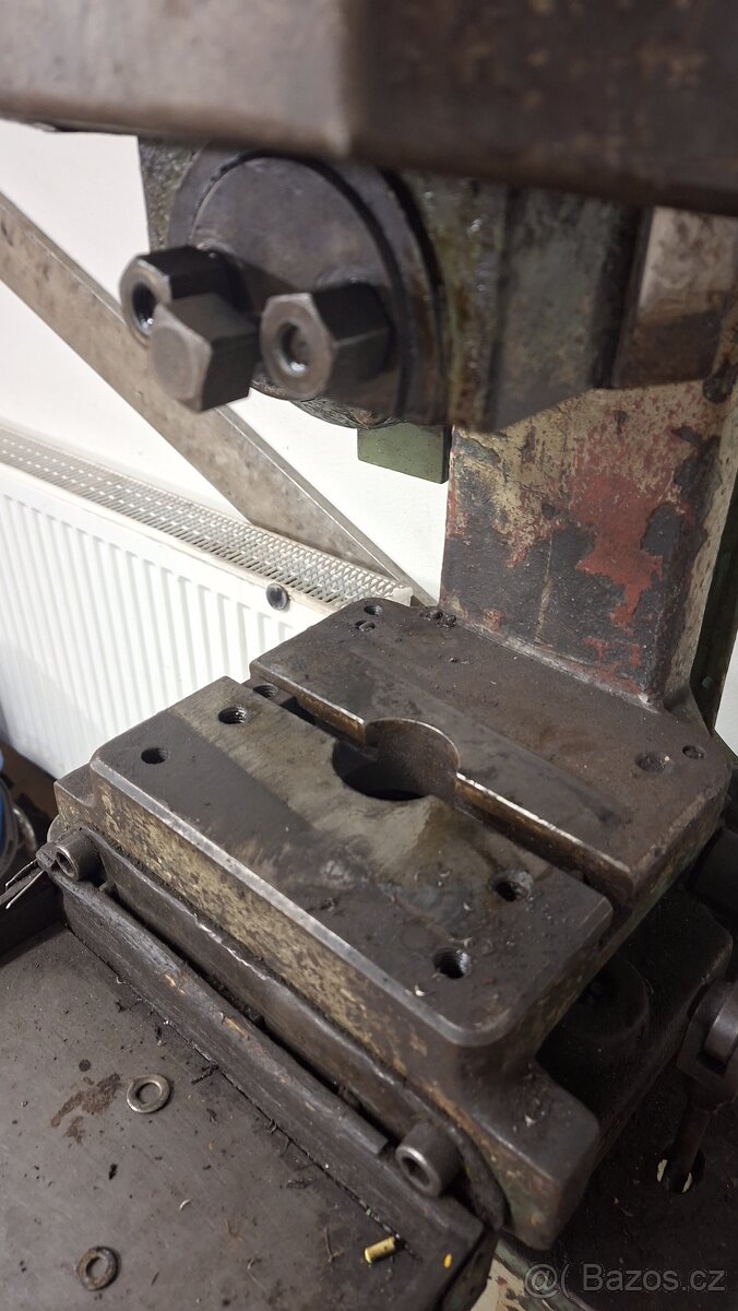 Výstředníkový lis - 4