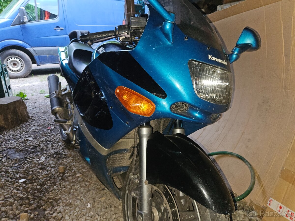 Kawasaki zzr 600 - 4