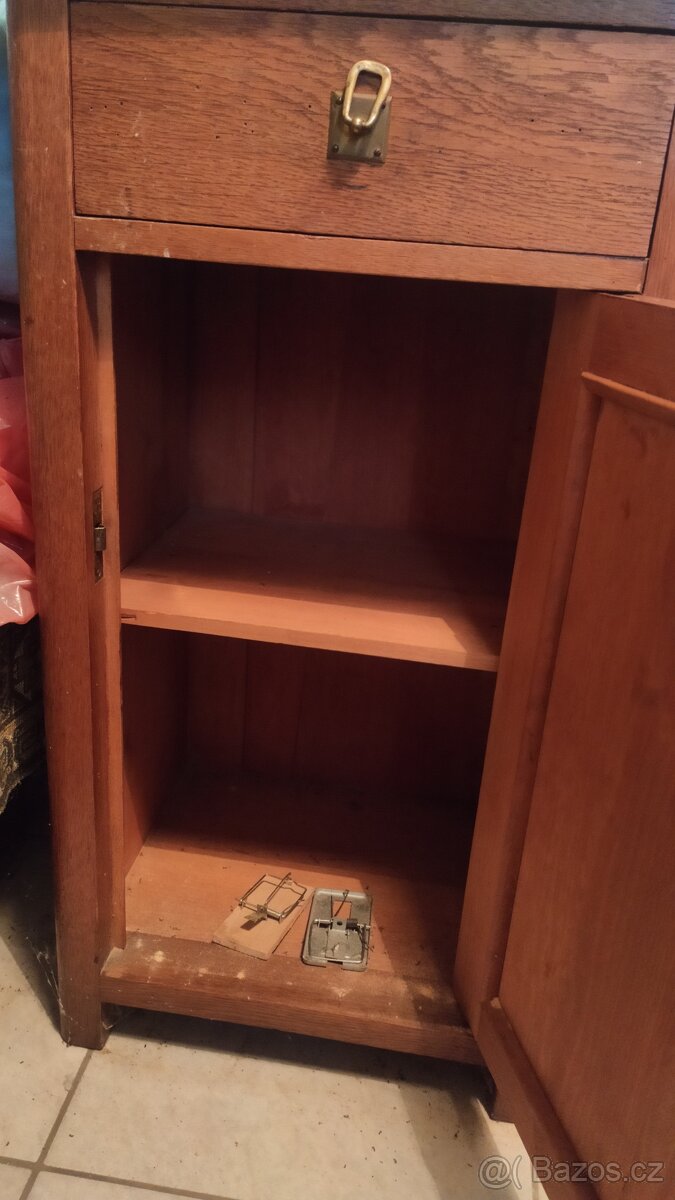 Skříňka - 4