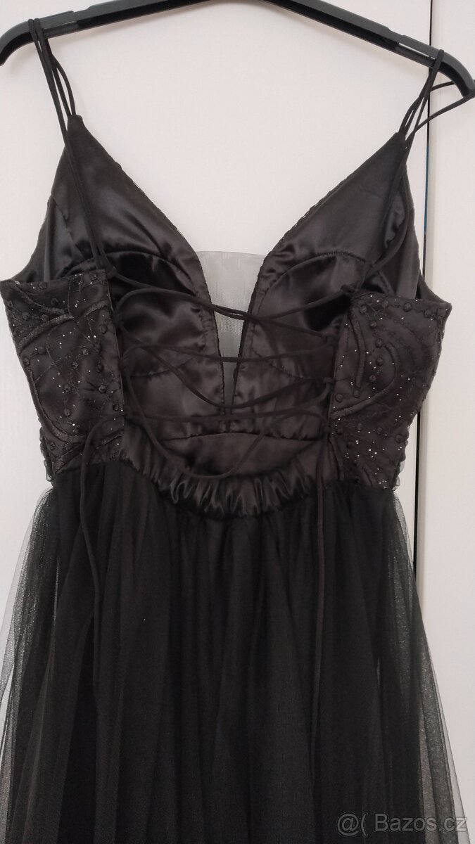 Černé plesové šaty - 4