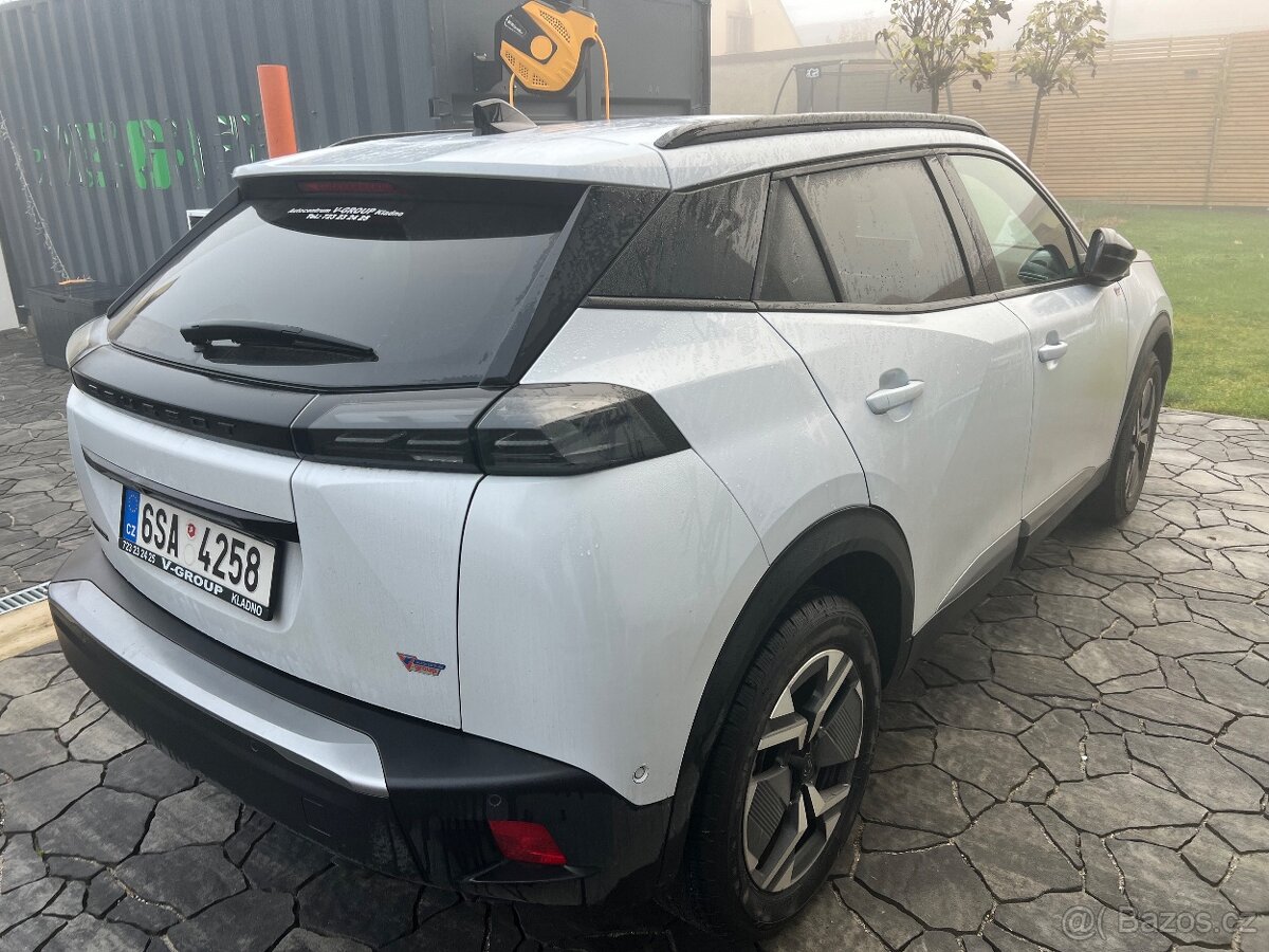 Prodám Peugeot 2008 ALLURE 1.2 pure tech Rv.2024 - 4