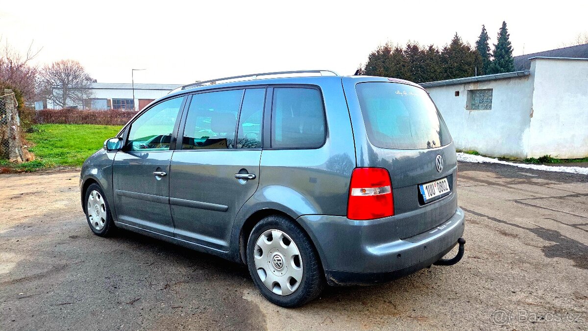 7, MISTNY VOLKSWAGEN TOURAN - 4