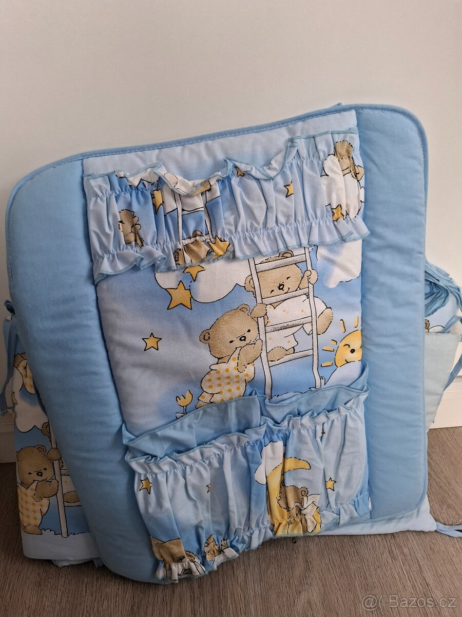 Nebesa nad postýlku - 4