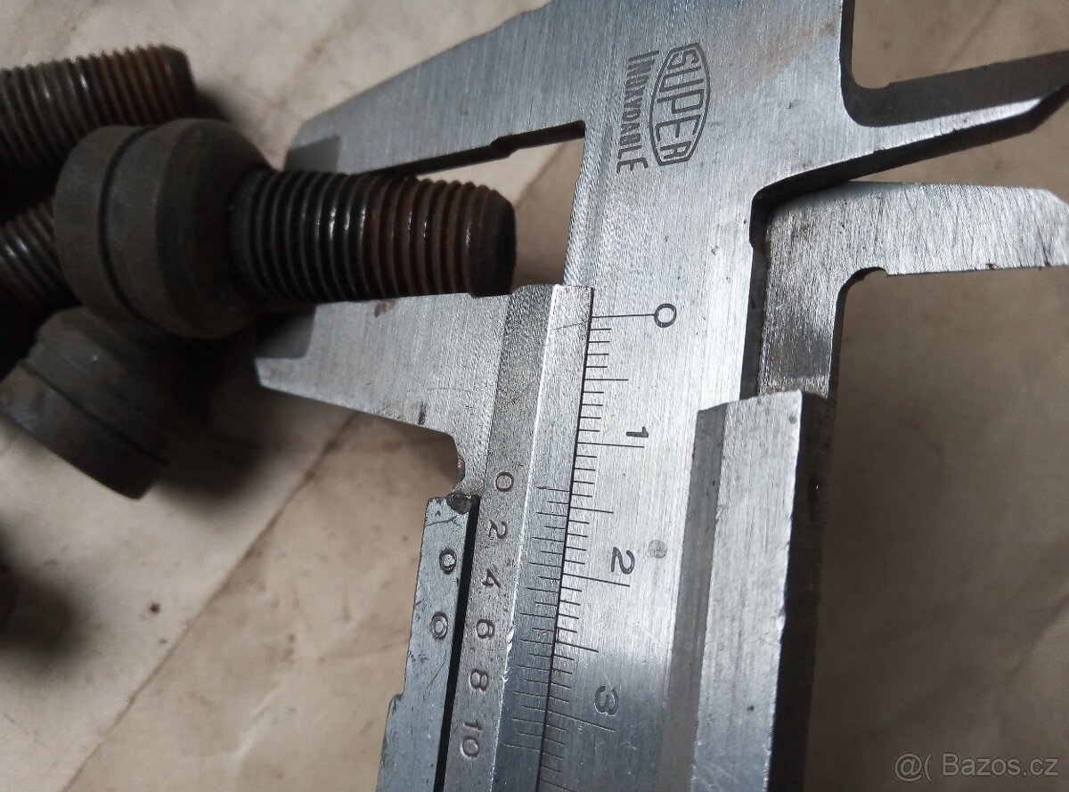 bezpečnostní šrouby kol M14 - 4