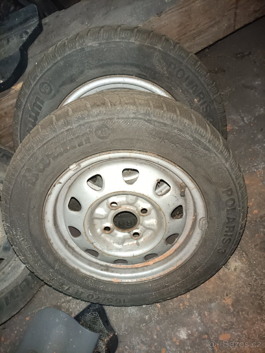 Pneu Felicia 165/70 R13 - 4