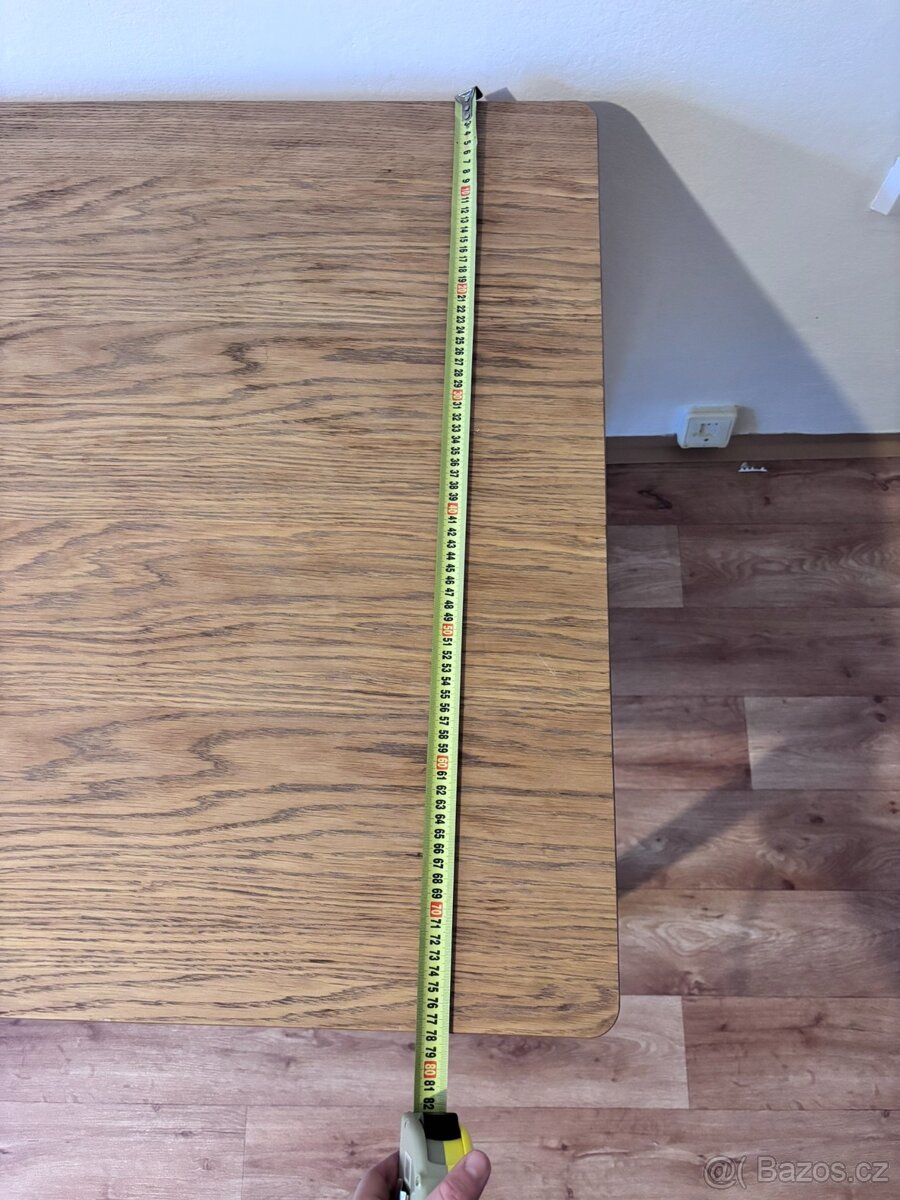 Stůl ze série Tonstad Ikea - 4