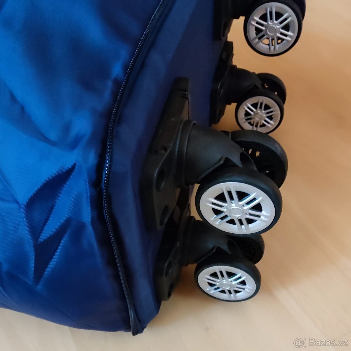 Zvětšovací voděodolná taška na kolečkách - 4