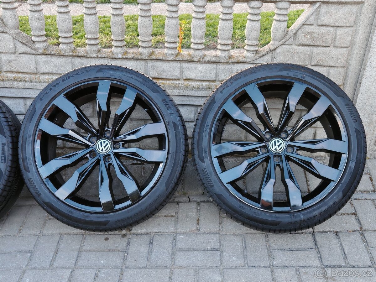 SUZUKA TIGUAN R-LINE ALU R20 5x112 - 4