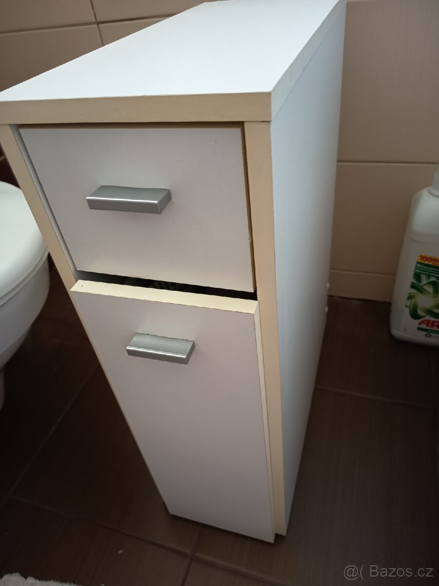 Skříňka - 4