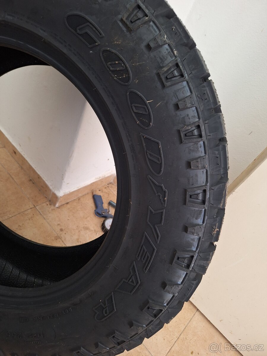 PRODÁM NA JEEP WRANGLER JK UNLIMITED
