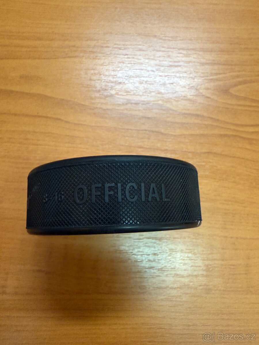 Zlatý puk OFFICIAL Rubena - MISTŘI MS 2024 kovová plaketa - 4