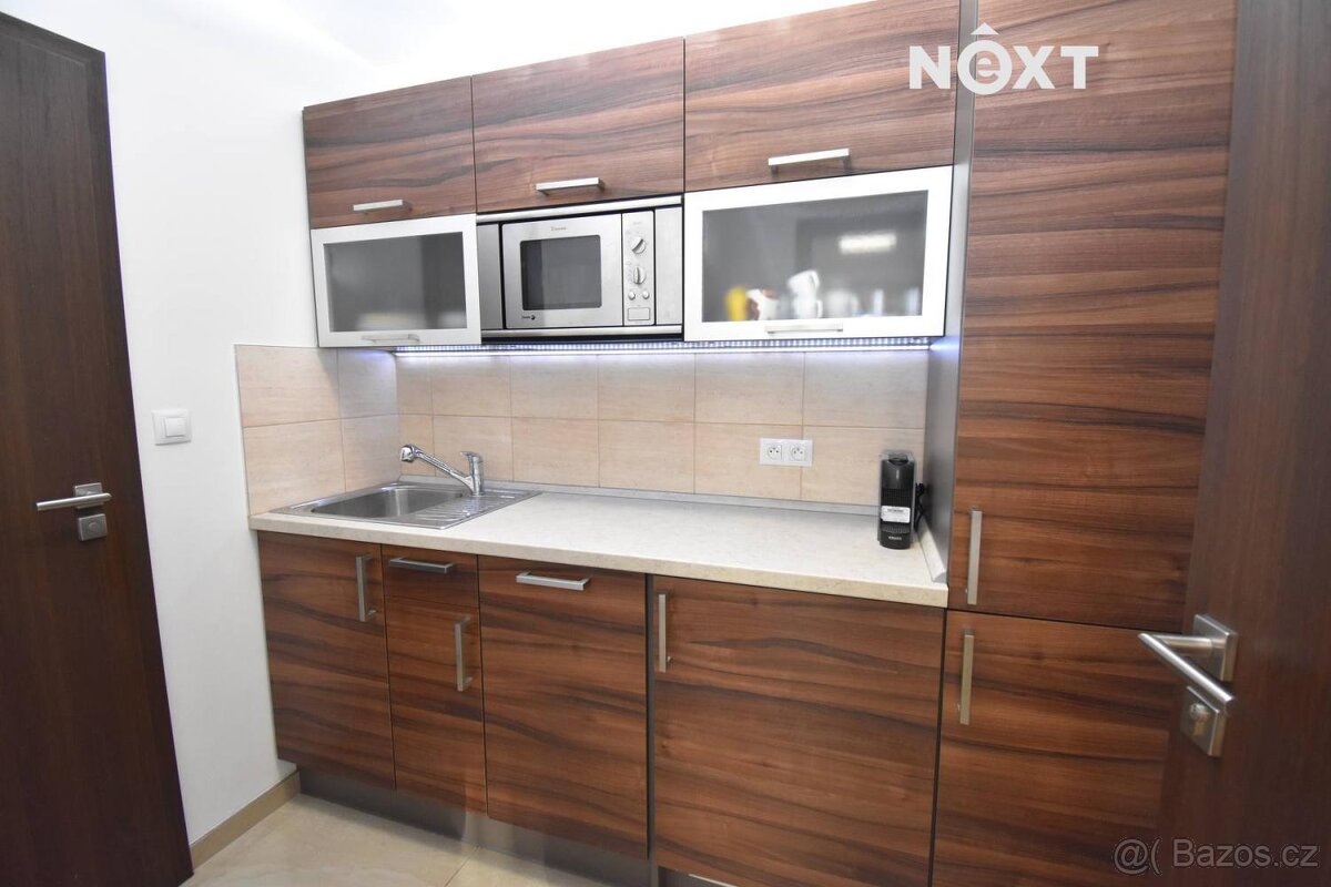 Pronájem komerční Obchodní prostory, 70㎡ - 4