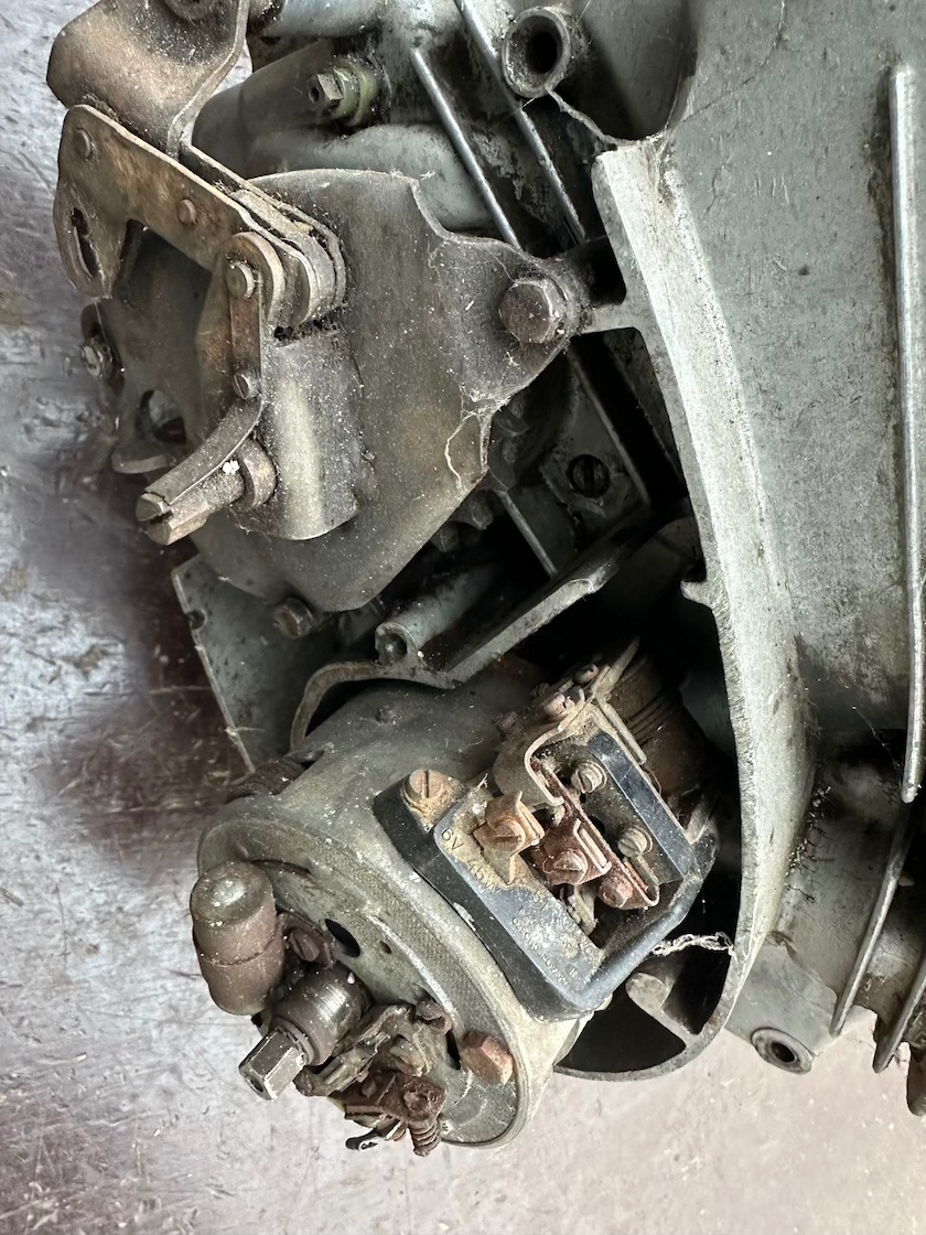 Predám motor JAWA 250/559 panelka pretáča a radí - - 4