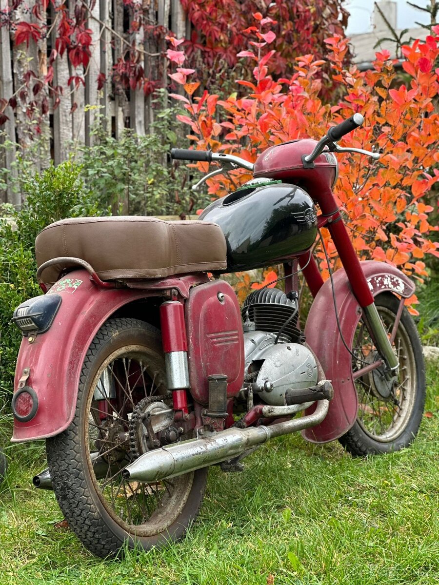 Jawa čz 150/352 - 4
