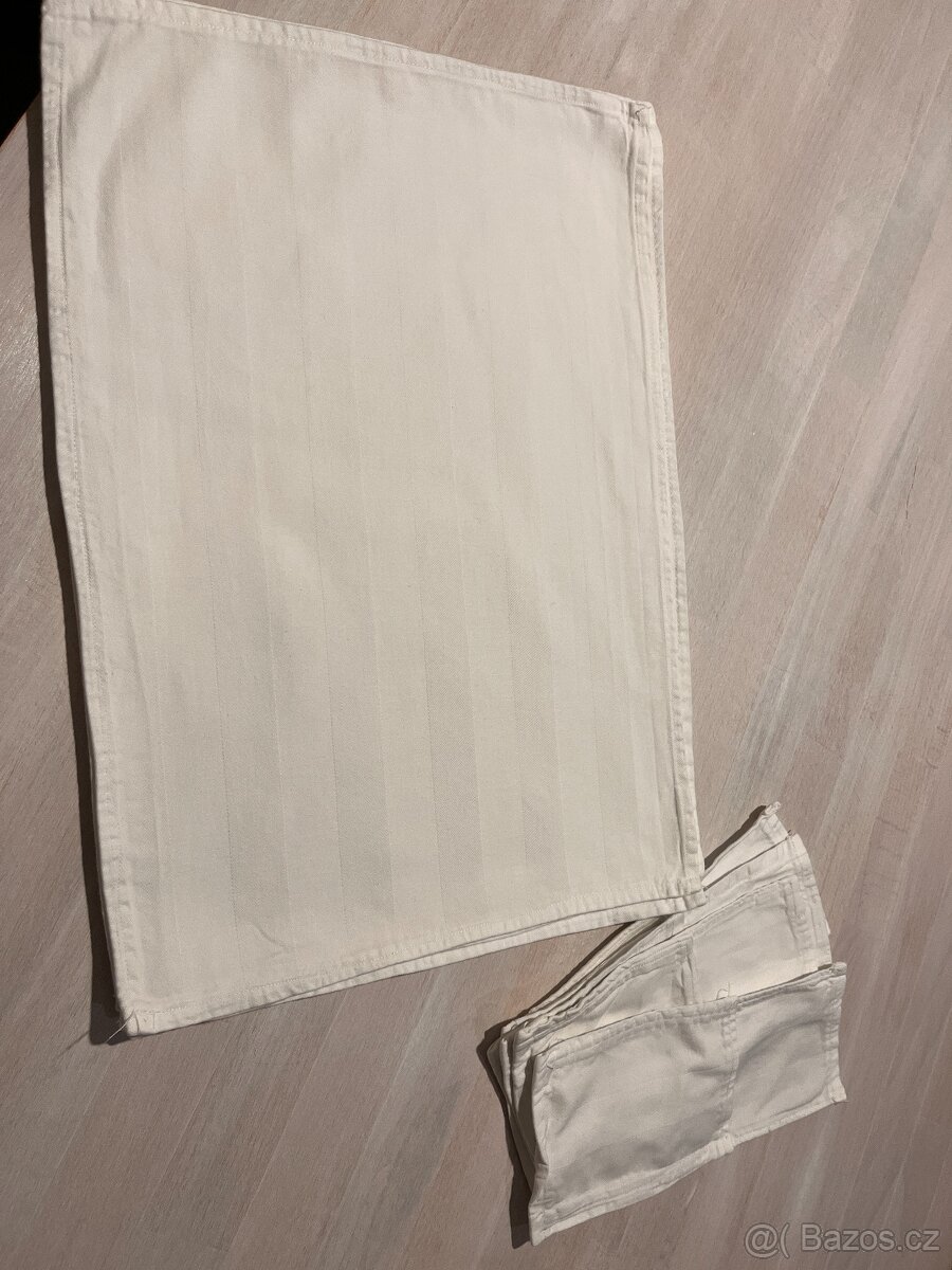 Prostírání z damašku - 4