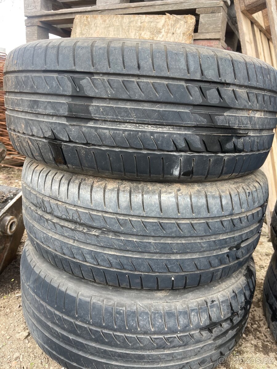 Michelin 215/50 R17 - 4