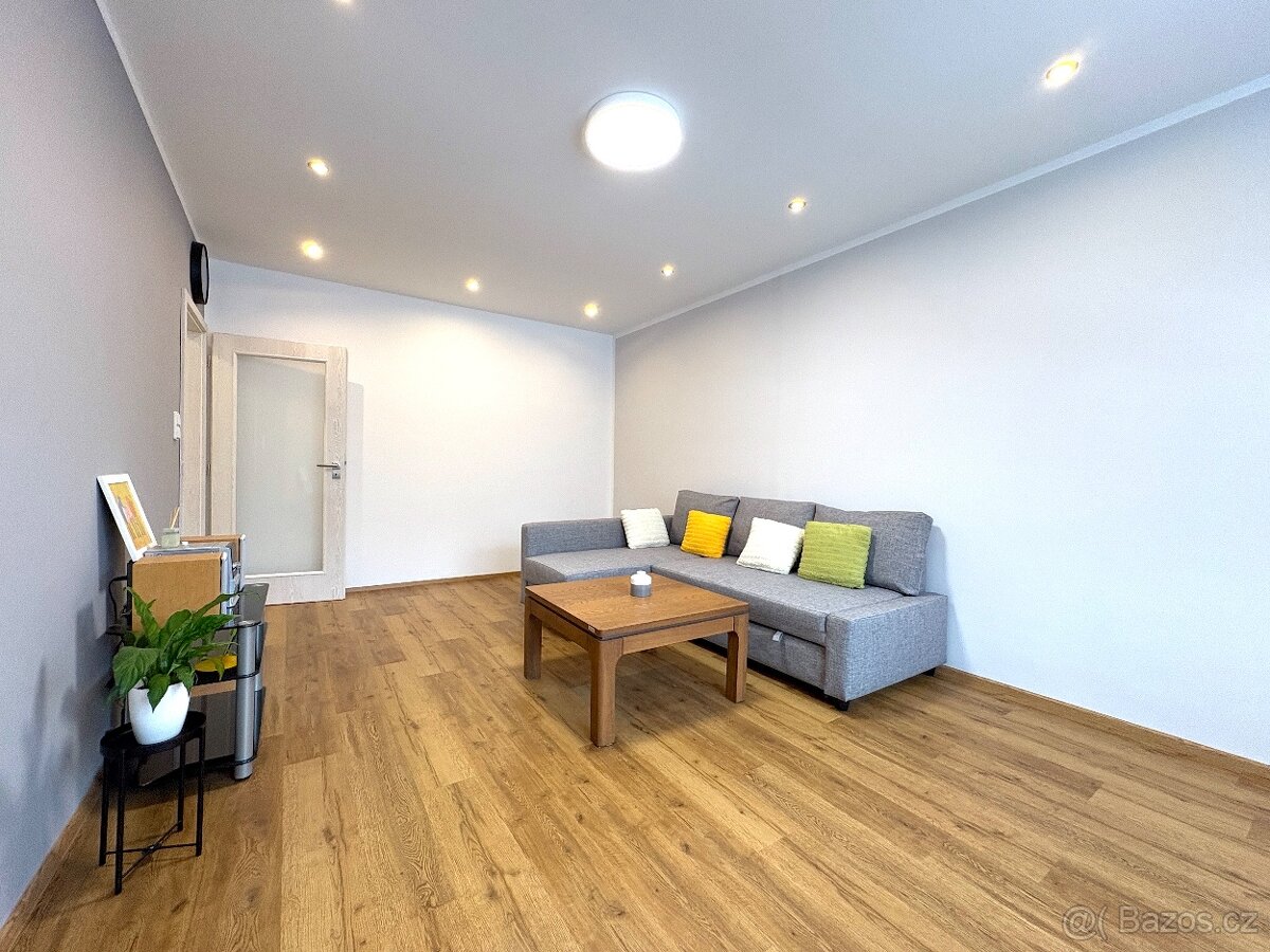 Pronájem bytu 3+1 70 m², Náchod - 4