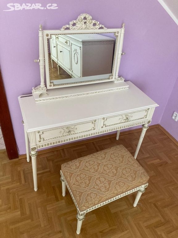 Starožitný nábytek - 4