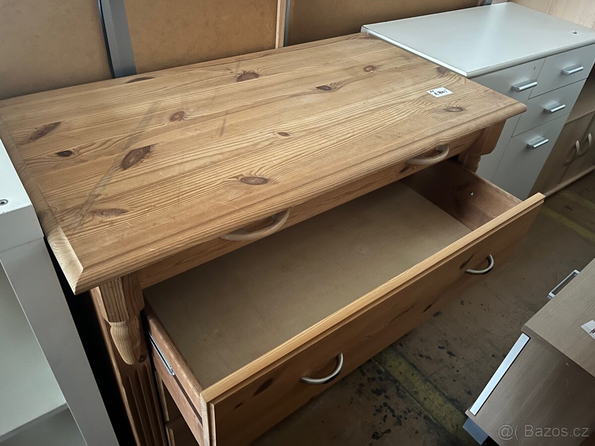 Komoda - 4
