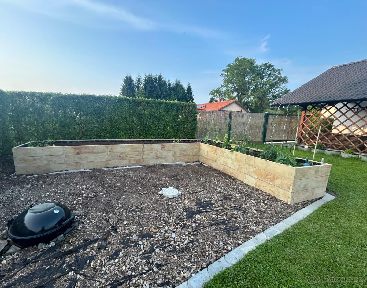 Beton vyvýšené záhony - 4