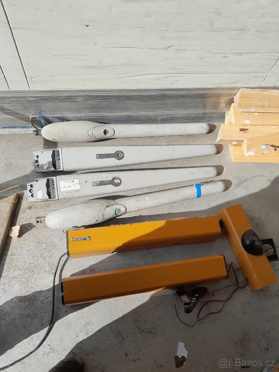 Pohony pro automatické brány - Funkčnost Neznámá - 4