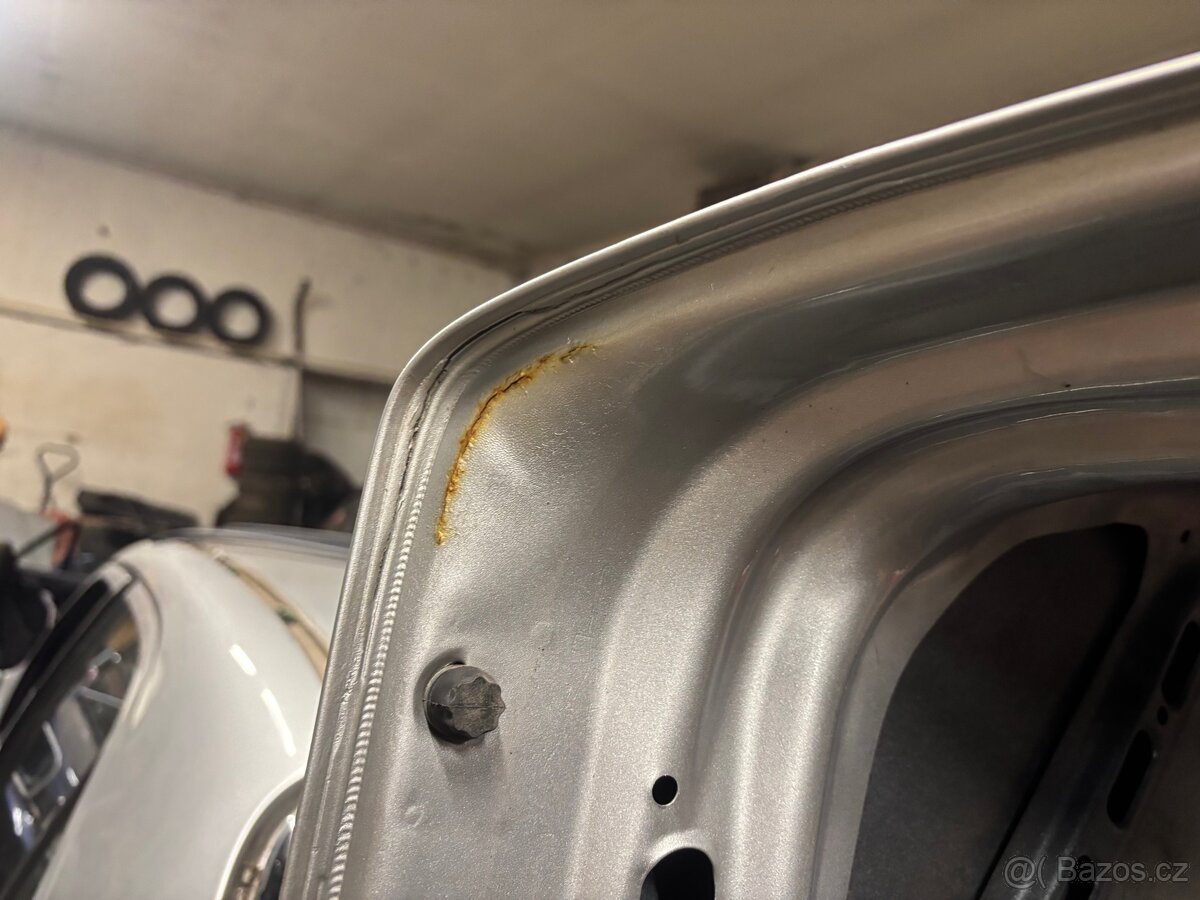 Víko kufru MB w202 - 4