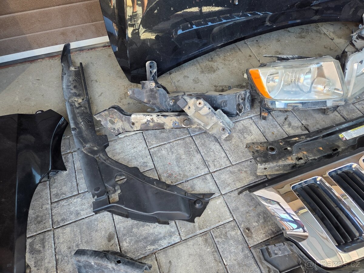 Díly Jeep Grand cherokee WK2 - přední část. - 4