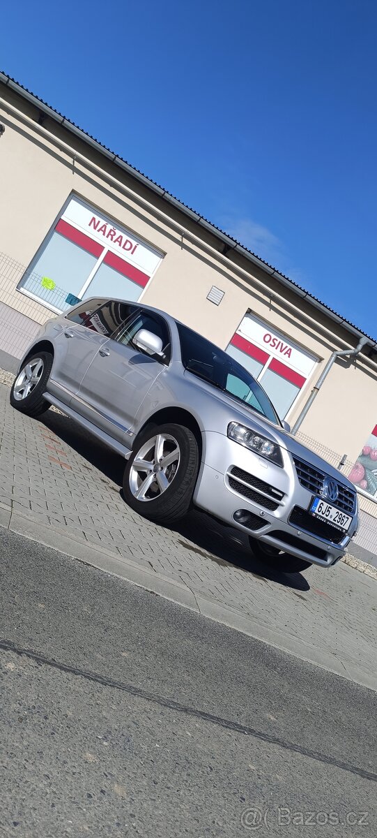 VW Touareg V10 5.0 TDI sleva - 4