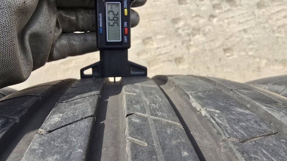 Letní pneu 245/45/19 Pirelli - 4
