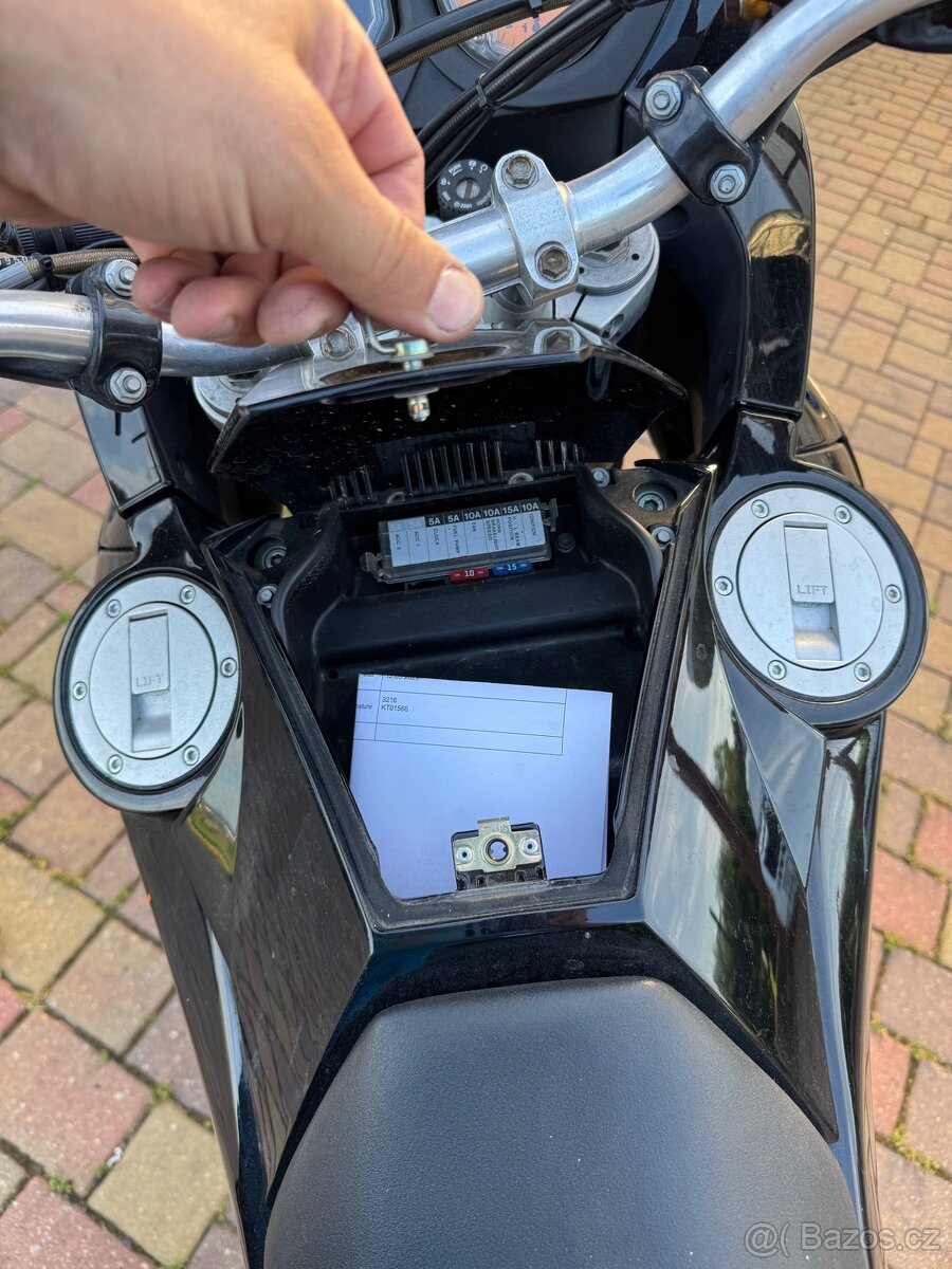 KTM 950