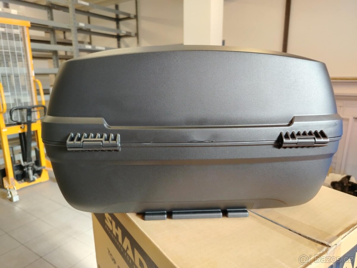 nový plastový kufr na motorku SHAD SH44 - 4