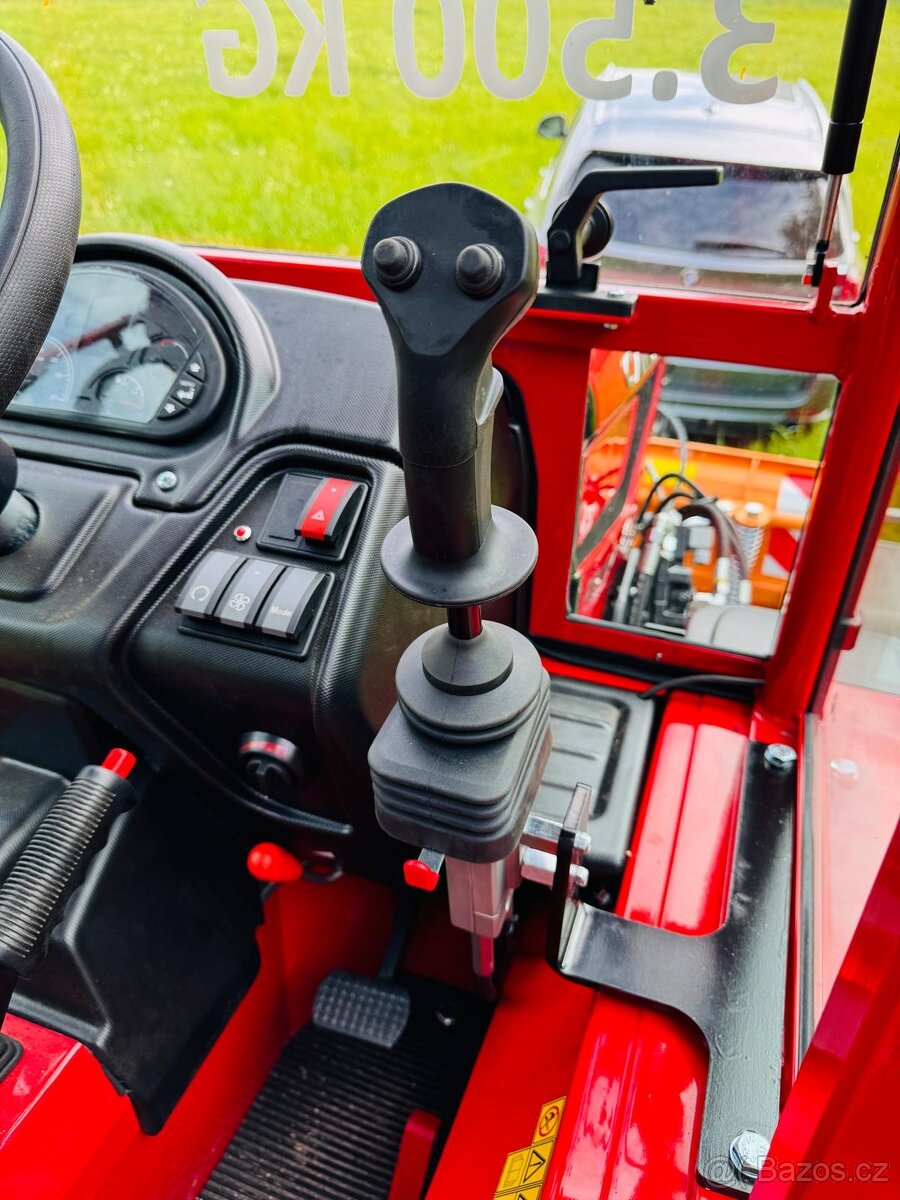 Traktor CARON AR100 s čelním 3-bodovým závěsem - 4