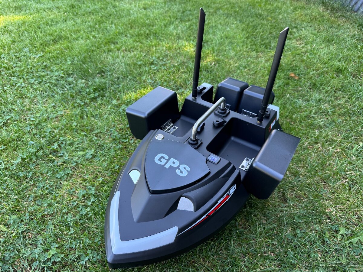 Zavážecí loď s GPS, 4 revíry, silná baterie, ZÁRUKA - 4
