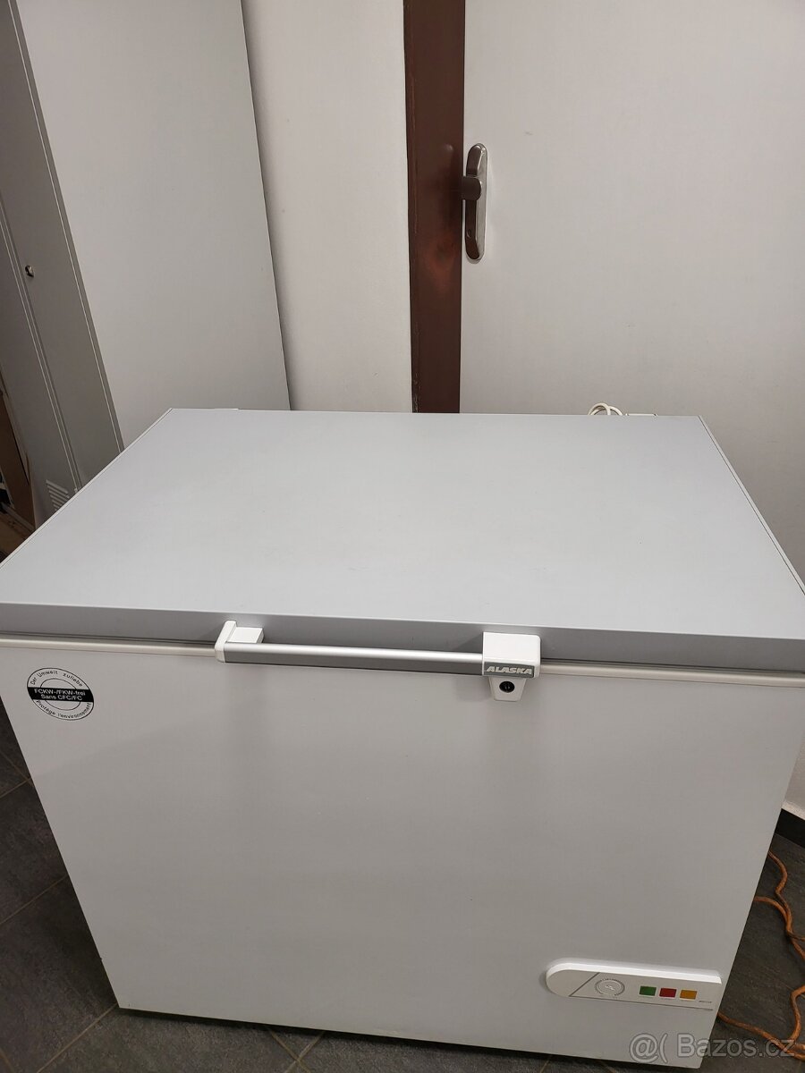 truhlicový mrazák, 200L - 4