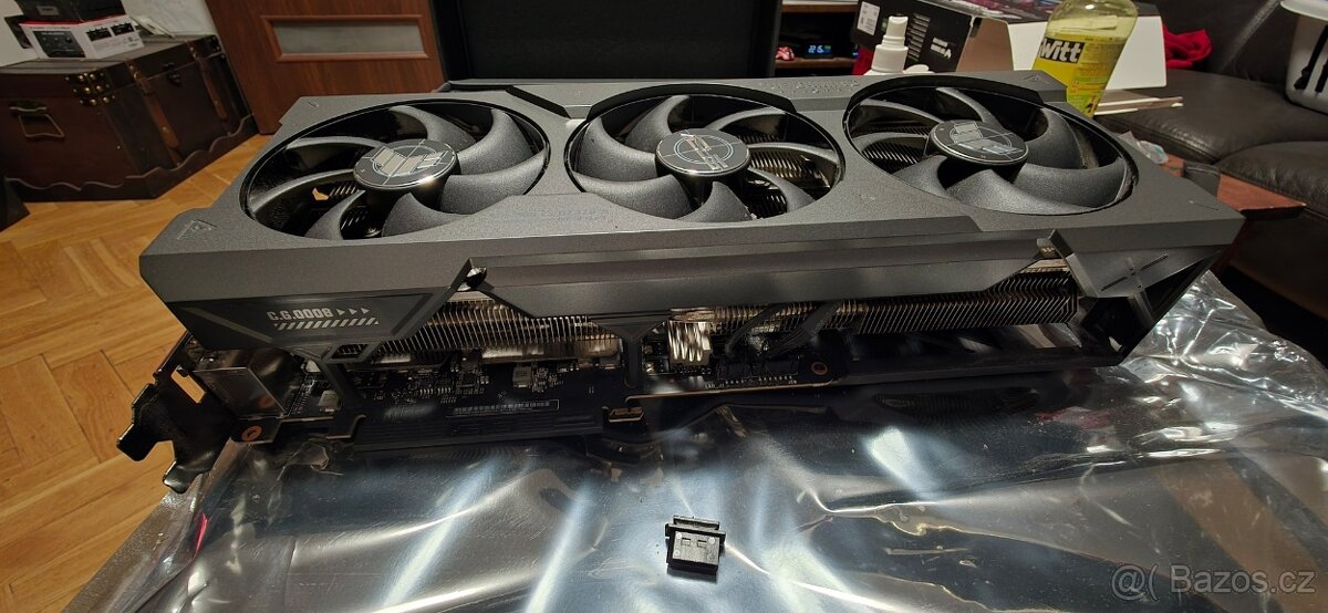 ASUS TUF GAMING GeForce RTX 4090 24GB OC - 4